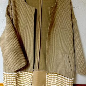 Loose fitting faux fur trim jacket